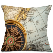 Old Compass Pillows 64861839