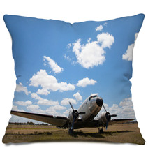 Old Douglas DC-3 Airplane. Pillows 60925566
