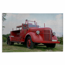Old Firetruck Rugs 201335