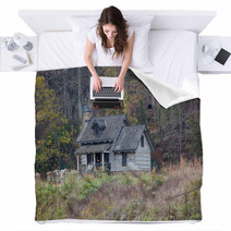 Old Log Cabin In The Woods Blankets 51193790