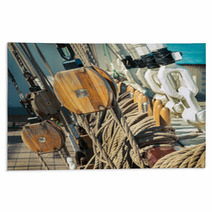 Old Sailing Ship - Tackle And Ropes Rugs 65365872