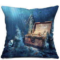Open Treasure Chest With Bright Gold Underwater Pillows 36102855
