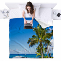 Palm Trees By The Ocean Blankets 53754908