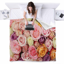Pastel Wedding Roses Blankets 67054116