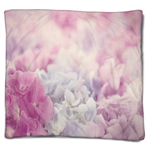 Pink Hydrangea Flowers Blankets 58642487