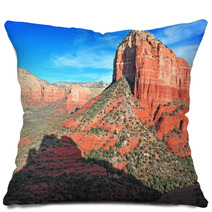 Red Rock Landscape, Sedona Arizona, USA Pillows 63307165