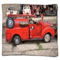 Red Toy Vintage Metal Car Firetruck Blankets 60120009