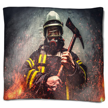 Rescue Firefighter Man In Oxygen Mask Blankets 110961800