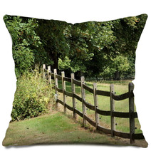 RURAL COUNTRYSIDE RUSTIC FENCE Pillows 68805036