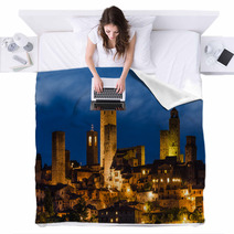 San Gimignano Night, Tuscany Blankets 53138415