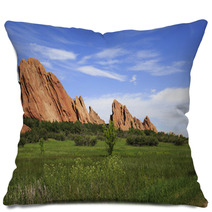 Sandstone Formation In Roxborough State Park In Colorado, USA Pillows 67889693