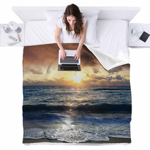 Scenic Sunrise On The Beach Blankets 27542534