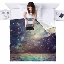 Sea ??in The Starry Night Blankets 56968916