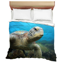 Sea Turtle Relaxing Underwater In Tropical Ocean Lagoon Bedding 54807315
