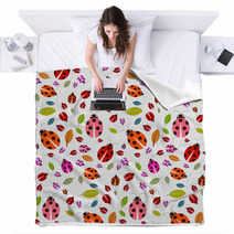 Seamless Pattern With Ladybirds And Leaves Blankets 62714845