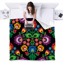 Seamless Traditional Floral Polish Pattern On Black Blankets 64138015