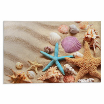 Seashells On A Summer Beach Rugs 111597897