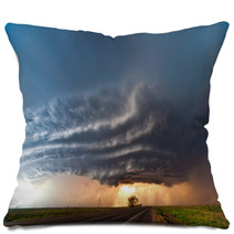 Severe Thunderstorm In The Great Plains Pillows 54307276