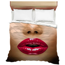 Sexy Lips. Beautiful Make-up Closeup. Kiss Bedding 59443735