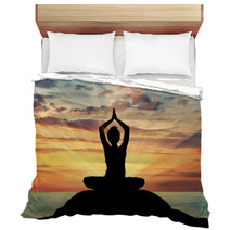 Silhouette Of A Girl Practicing Yoga Bedding 102157373