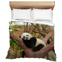 Sleeping Giant Panda Baby Bedding 46793471