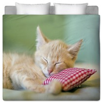 Sleeping Kitty Bedding 36326311