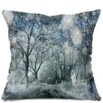 Snow In The Woods Pillows 68721608
