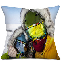 snowboarders Pillows 53038803