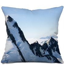 Snowy Mountains Pillows 67899322