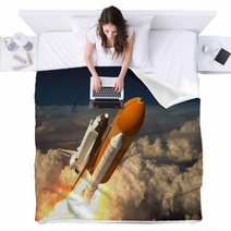 Space Shuttle In The Clouds Blankets 67944490
