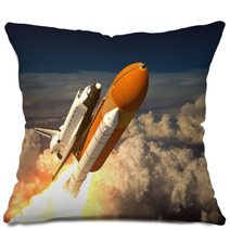 Space Shuttle In The Clouds Pillows 67944490