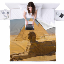 Sphinx Side View Pyramids Giza Composite Blankets 41639960