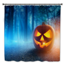 Spooky Halloween Night Bath Decor 56512071