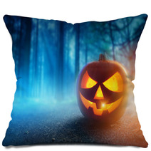 Spooky Halloween Night Pillows 56512071