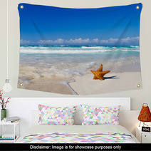 Starfish With Ocean Wall Art 63661037