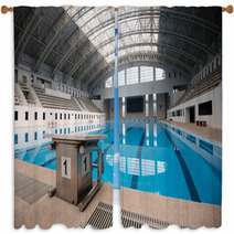 Starting Block No 1 In An Empty Swimming Pool Window Curtains 71690293