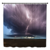 Storm And Lightnings At Dusk Bath Decor 65672911