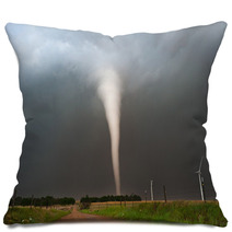 Strong Tornado In Kansas Pillows 42296119