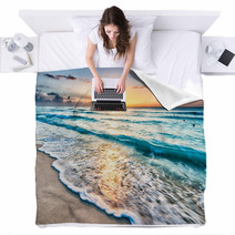Sunrise Over Beach In Cancun Blankets 64168411