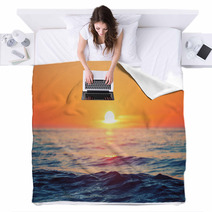 Sunrise Over Sea Blankets 62127951