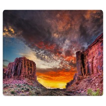 Sunset In The Utah Desert Rugs 69841543