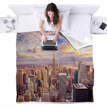 Sunset View Of New York City Looking Over Midtown Manhattan Blankets 66358333