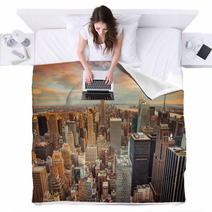 Sunset View Of New York City Looking Over Midtown Manhattan Blankets 66358355