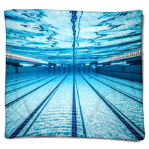 Swimming Pool Blankets 83866376