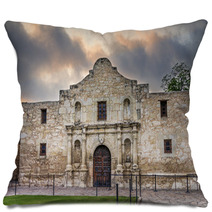 The Alamo, Asn Antonio, TX Pillows 52575329
