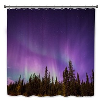 The Amazing Night Skies Over Yellowknife Northwest Territories Of Canada Putting On An Aurora Borealis Show Bath Decor 98360236