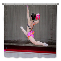 The Girl Gymnastics Is Back With Ball Bath Decor 84025947