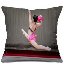 The Girl Gymnastics Is Back With Ball Pillows 84025947