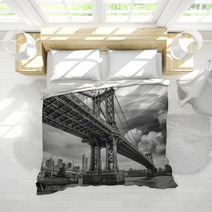 The Manhattan Bridge New York City Awesome Wideangle Upward Vi Bedding 57021622