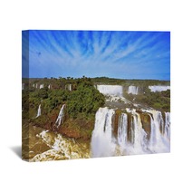The Rainbow Is Shone In A Water Dust Wall Art 66519398